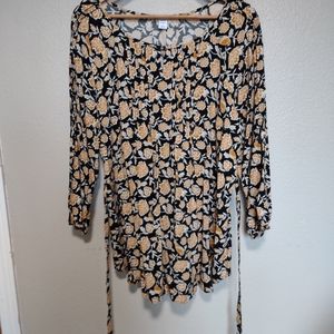 Old Navy floral maternity top